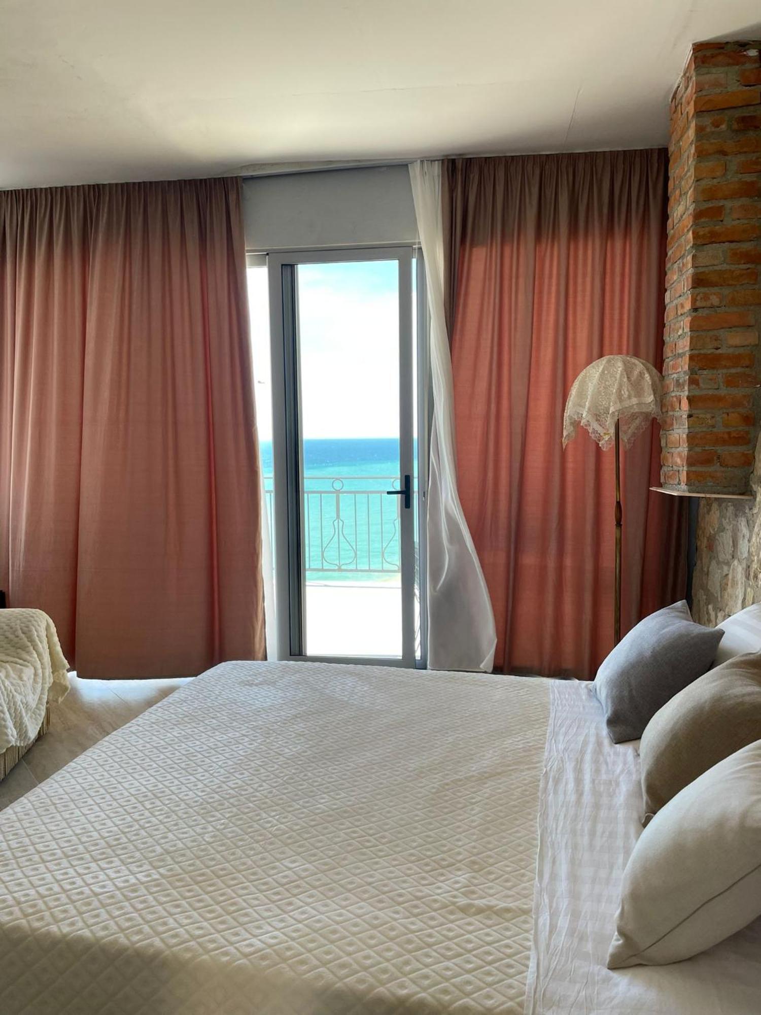 Hotel "San Saena " Radhimë Eksteriør bilde